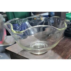 This clear glass with a ruffled rim is in Excellent Condition!